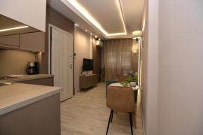 Chic Living 2